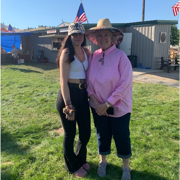 Meet your Posher, Jasmine - Picture 4 of 4